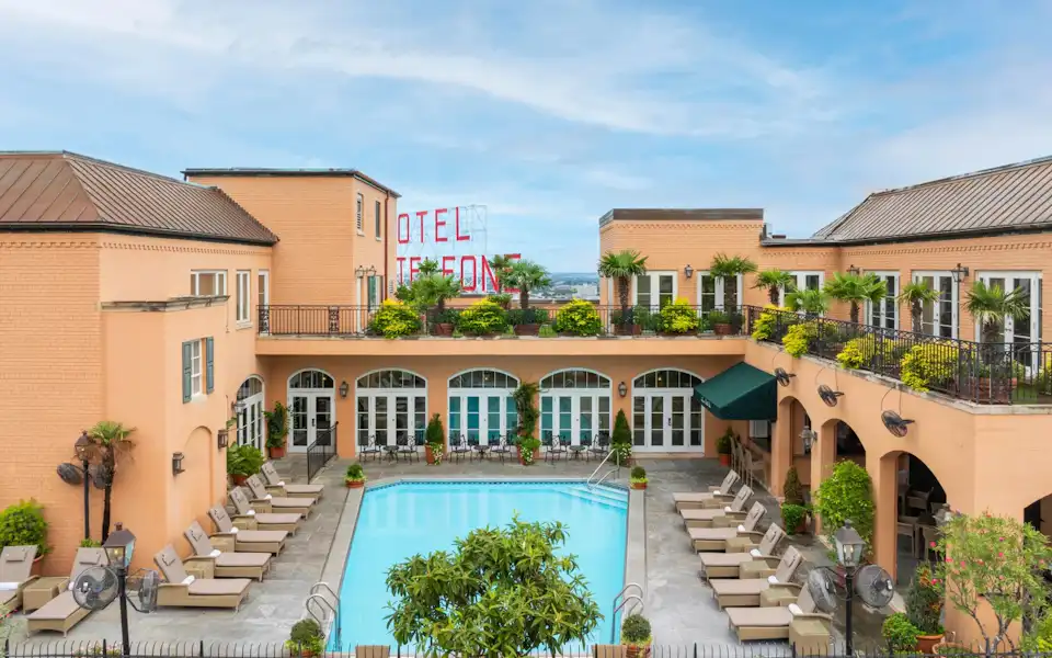 Hotel Monteleone Hotel Pool