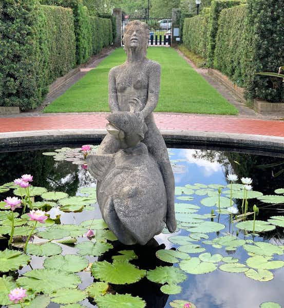Enrique Alvarez sculpture in the lily-pond at the Botanical Gardens