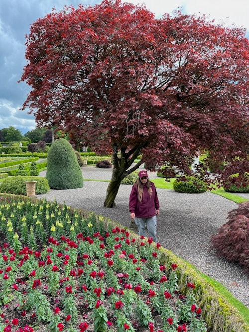 Exemplary color coordination at Drummond Castle