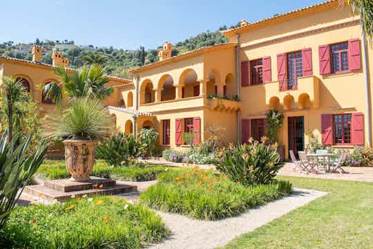 Val Rahmeh Botanical Garden