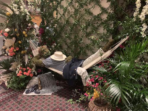 Taking a Break at the Bloomin' Brunch